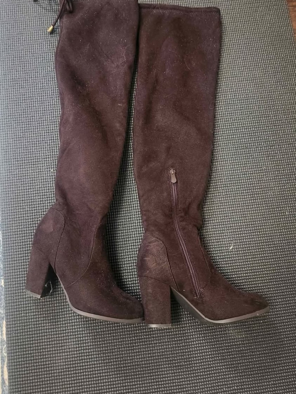 Amazon Over-the-Knee Suede Block Heel Boots - Dark Brown